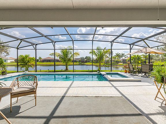 3rd image of 11120 SW Vitalia Court