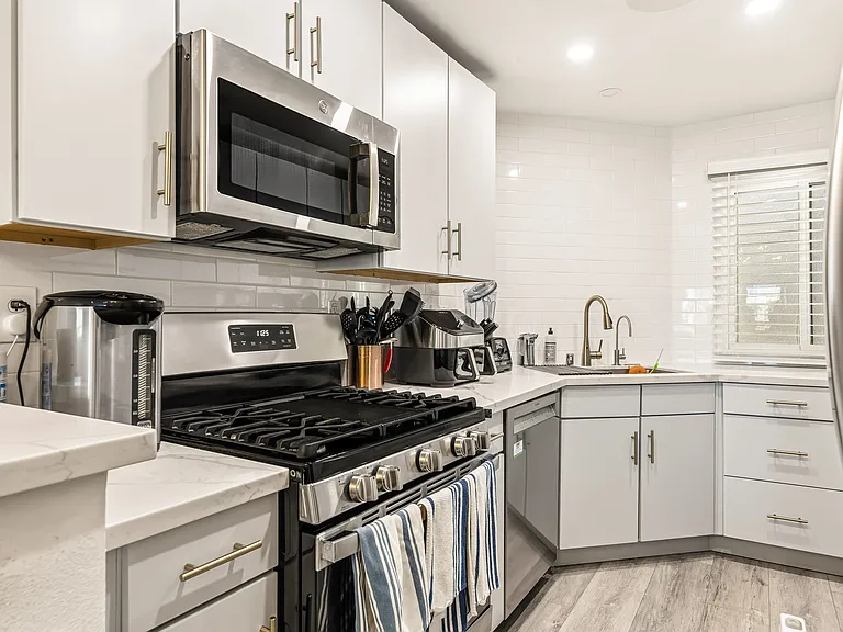 Kitchen - stainless steel appliances