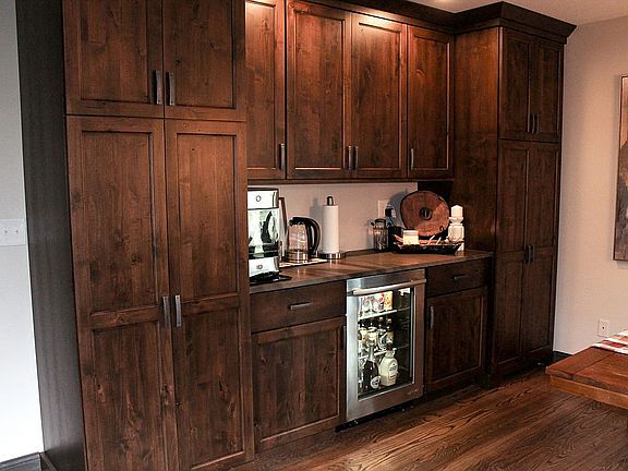 BEVERAGE BAR
