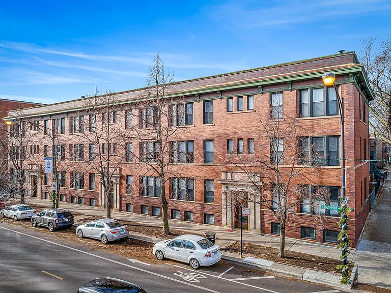 3846 1/2 N Southport Ave #3 — Photo 6