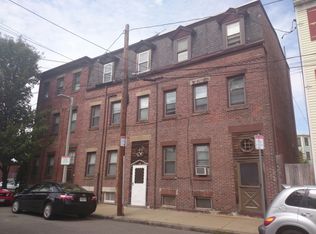 86 W 8th St, South Boston, MA 02127