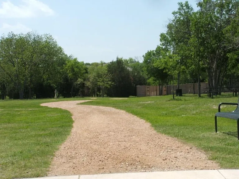 14001 Cambourne Dr — Photo 40