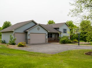 10767 256th Ave NW, Zimmerman, MN 55398