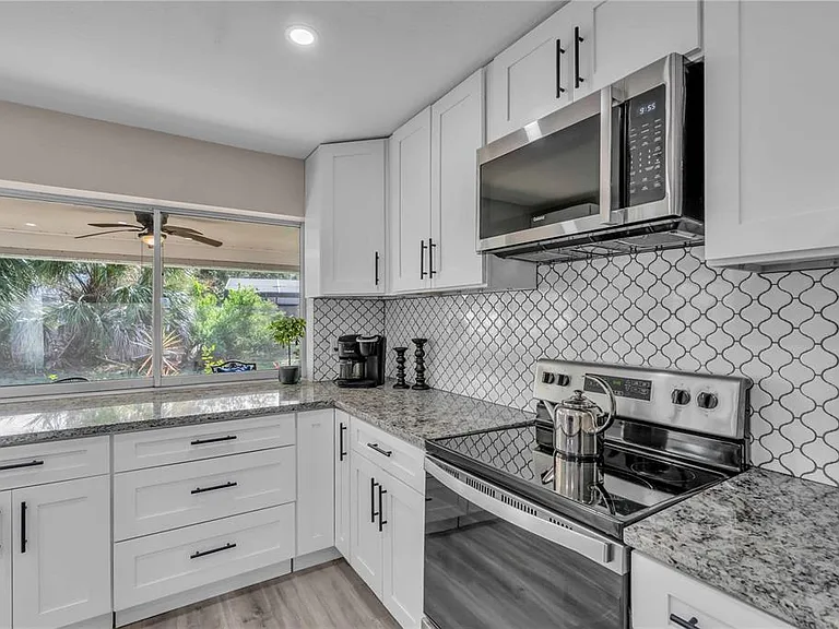 2544 Carlisle Pl — Photo 7