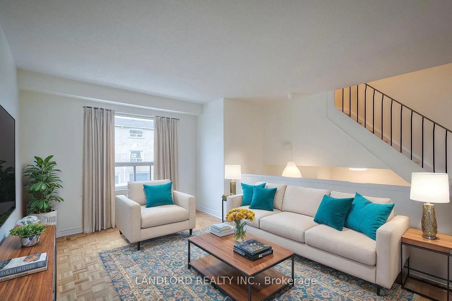 3 bed, $2,850 — Photo 1