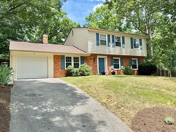 3rd image of 3005 Woodthrush Dr