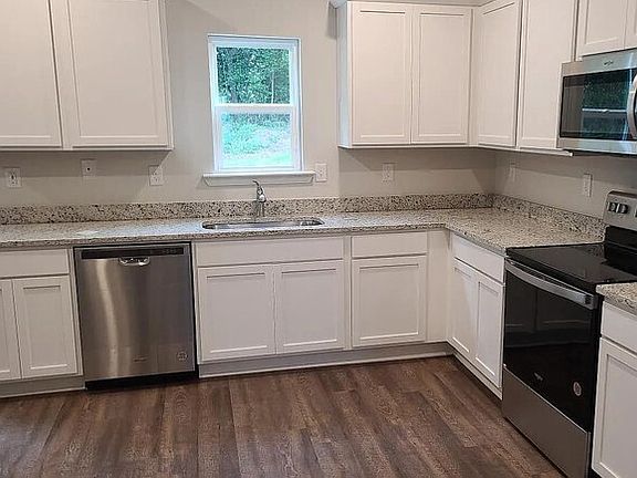 3rd image of 3346 Bridgewood Dr