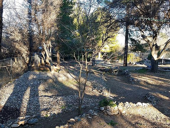 5th image of 200 Black Hills Dr