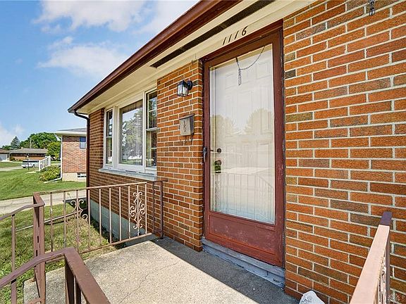 4th image of 1116 Stanway Ave