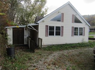 931 Soap Hollow Rd, Hollsopple, PA 15935