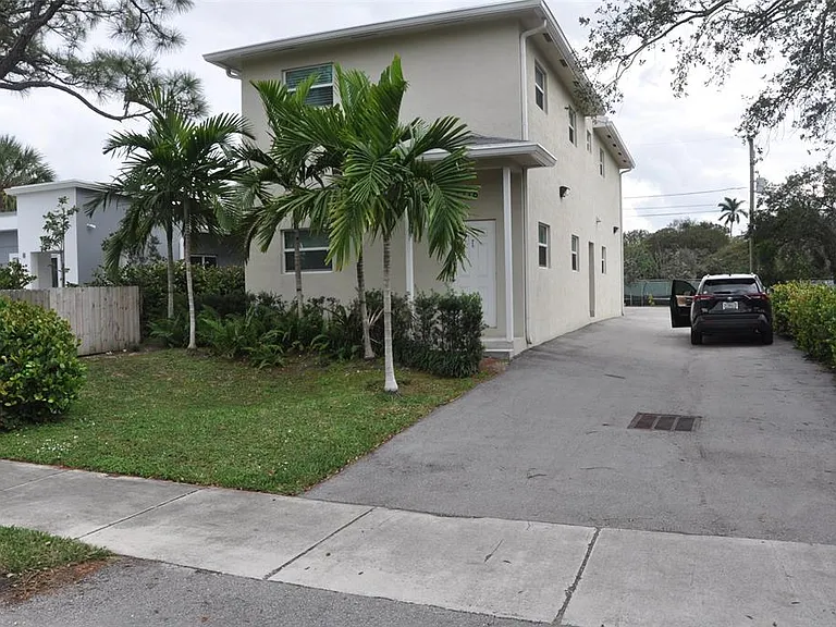 1216 NW 6th Ct #4 — Photo 7