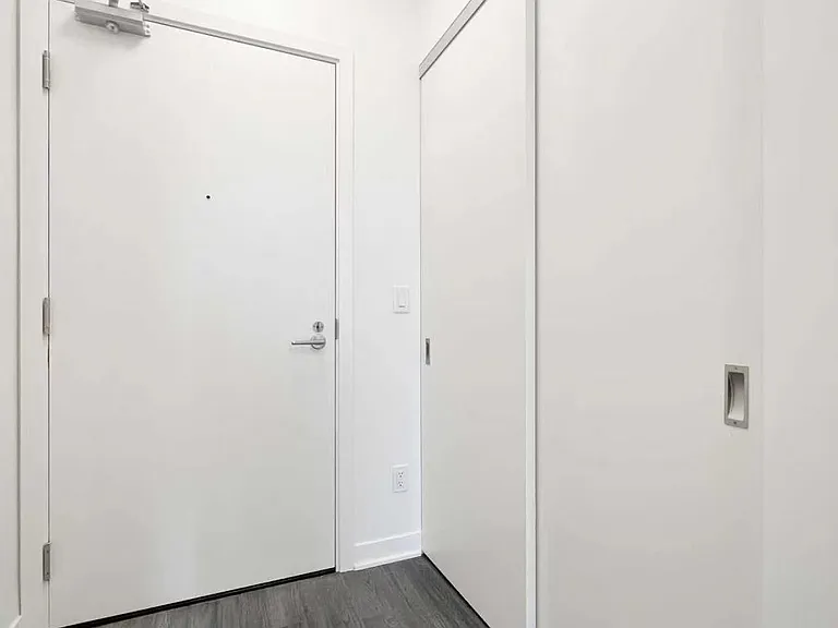 185 Alberta Ave W #313 — Photo 12