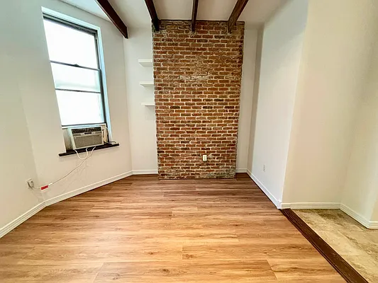 Rented by Garfield Realty  | media 13