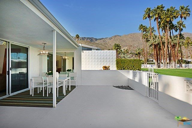 Spacious Back Patio!