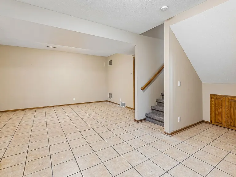 2402 King Dr — Photo 23