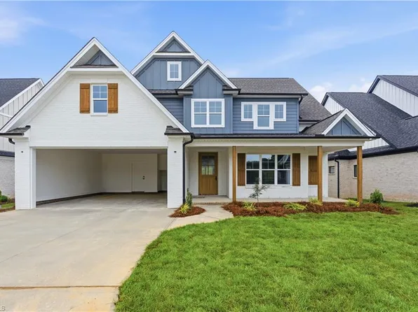 1342 Maple Chase Ln, Winston Salem, NC 27106