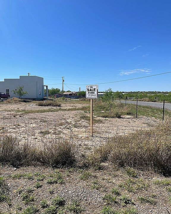 2nd image of 1858 Old Pioneer Rd