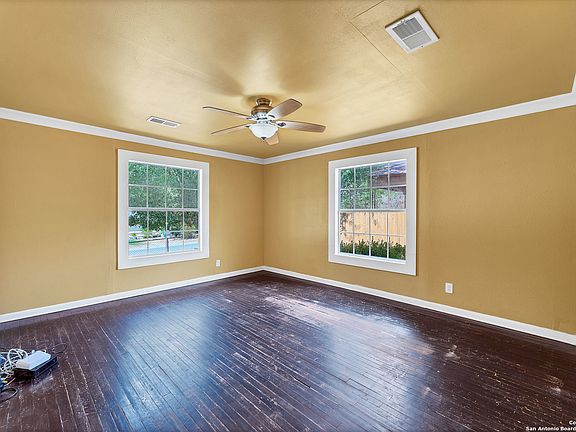 5th image of 904 A ST