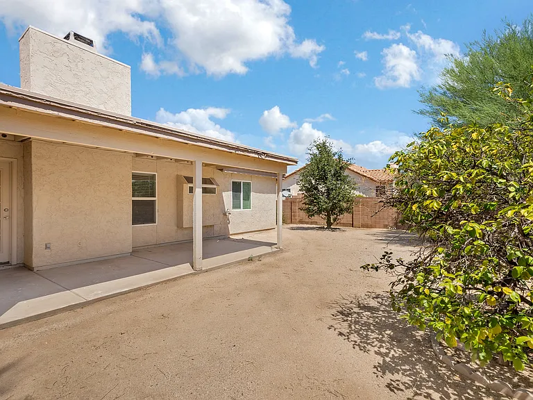 4285 W Plantation St — Photo 42