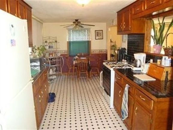 4th image of 4916 Vincent Ave