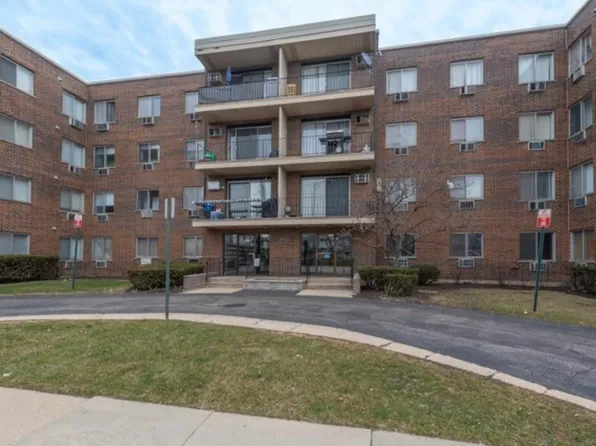 9445 Kenton Ave APT 107, Skokie, IL 60076