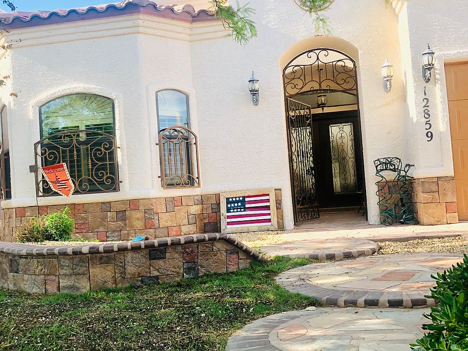 1st image of 12859 Hidden Grove Dr