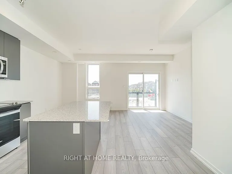 11 Lytham Green Cir #11 — Photo 2