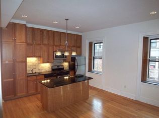 2118 Spruce St APT 3, Philadelphia, PA 19103