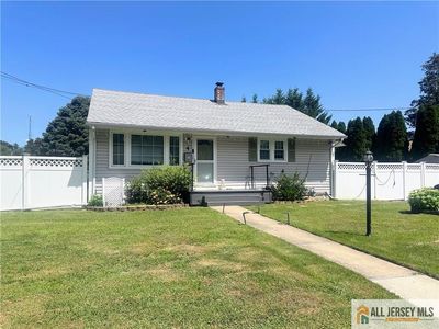 4 Burnham Rd, East Brunswick, NJ, 08816