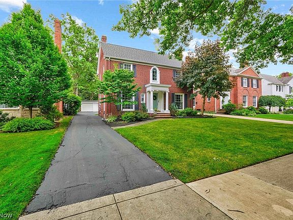 4th image of 2385 Lalemant Rd