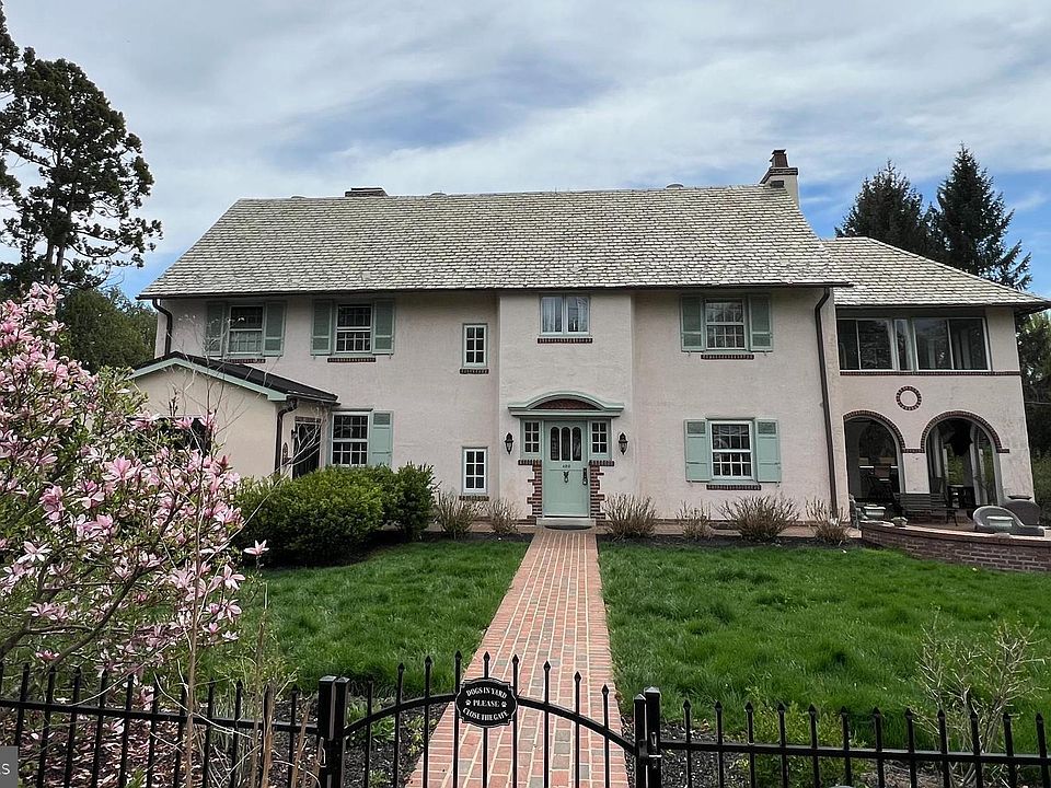 1st image of 490 Bancroft Rd