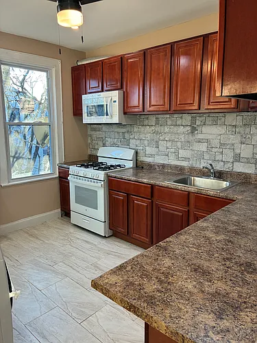 205 Winfield Ave #2 Photo 1
