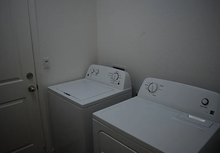 3591 Sunstone Ct — Photo 37