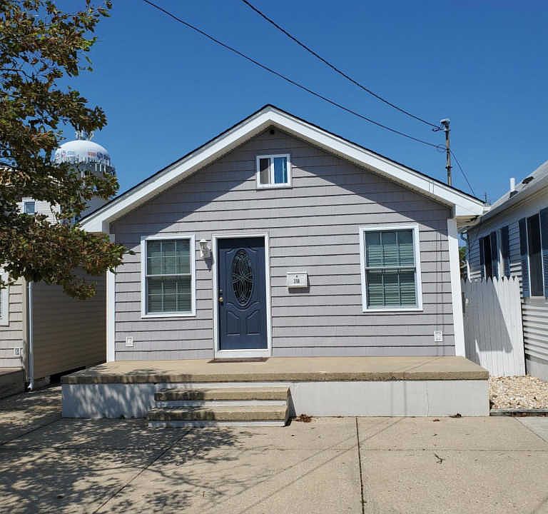 1st image of 318 Blaine Ave