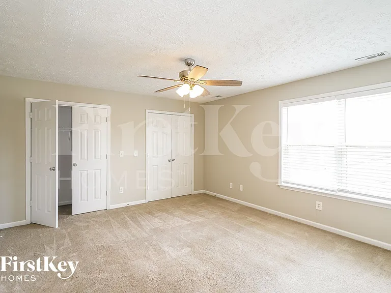 308 Birchclay Point N — Photo 11