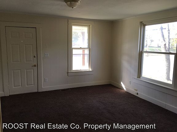 3rd image of 500-502 S Belmont Ave
