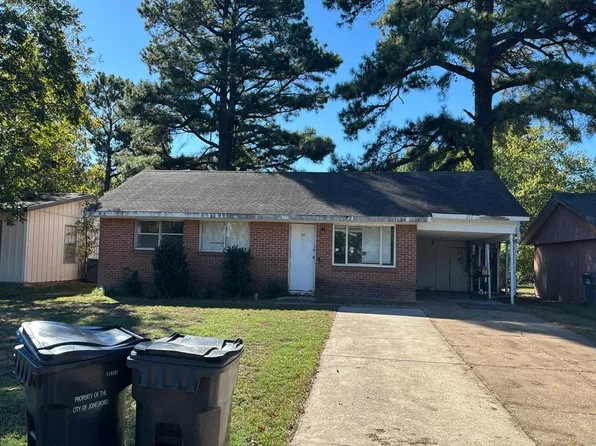 211 W Roseclair St, Jonesboro, AR 72401