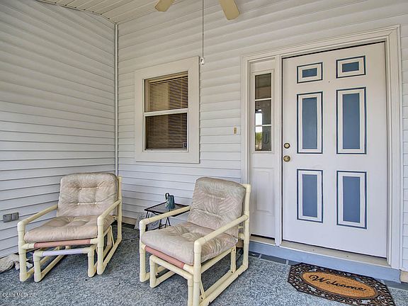 5th image of 611 Santiago Ct