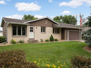 1119 Park Ln, Hastings, MN 55033