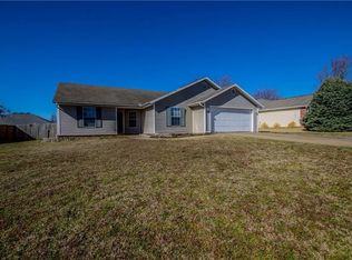 118 N Michael St, Lowell, AR 72745