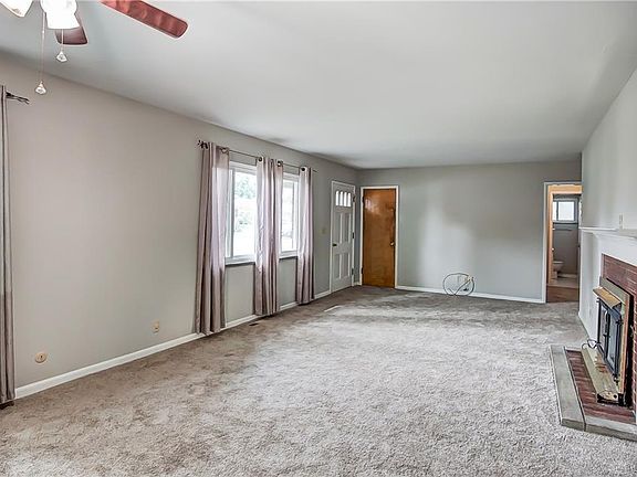 4th image of 821 Hollendale Dr