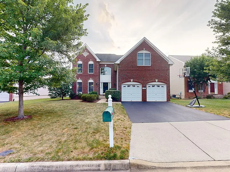43911 Camellia St — Photo 59