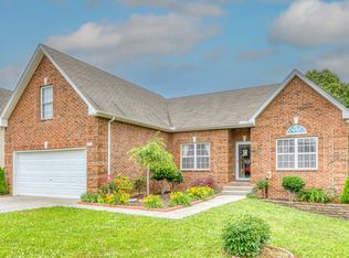 212 E Winterberry Trl, White House, TN 37188