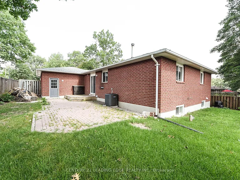 388 Leacock Dr — Photo 49