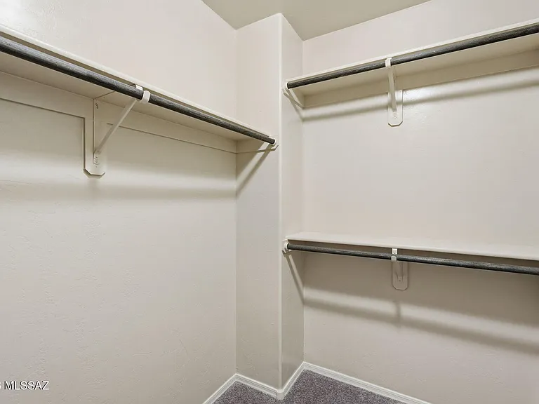2815 N Fair Oaks Ave — Photo 28