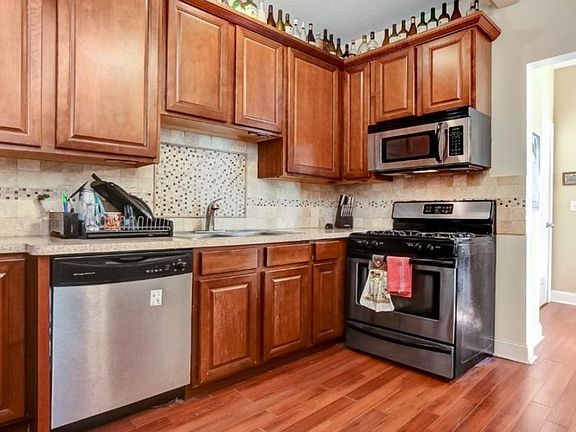 5th image of 3536 3rd Ave S
