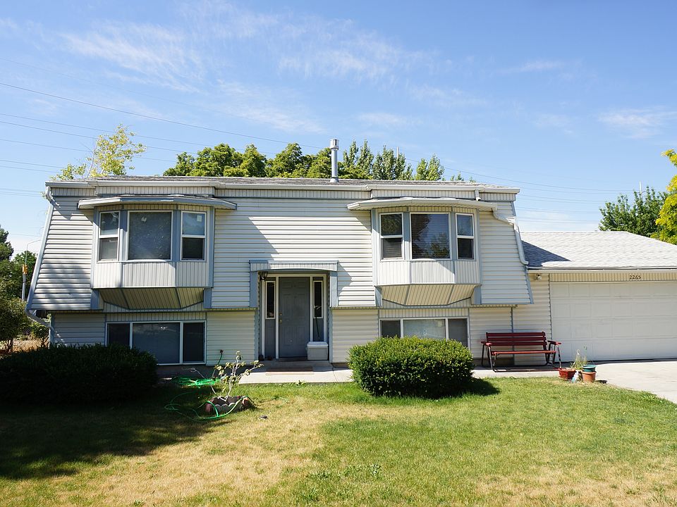 1st image of 2265 W Wandsworth Cir