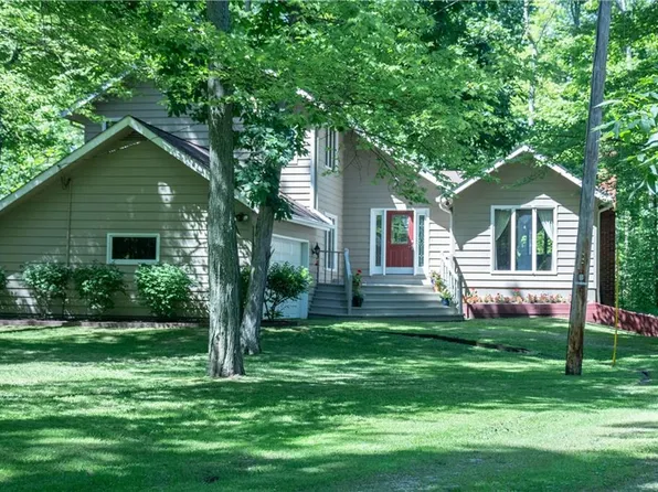 15340 Agler Rd, Garrettsville, OH 44231