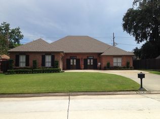 31 Oakley Dr, Marrero, LA 70072