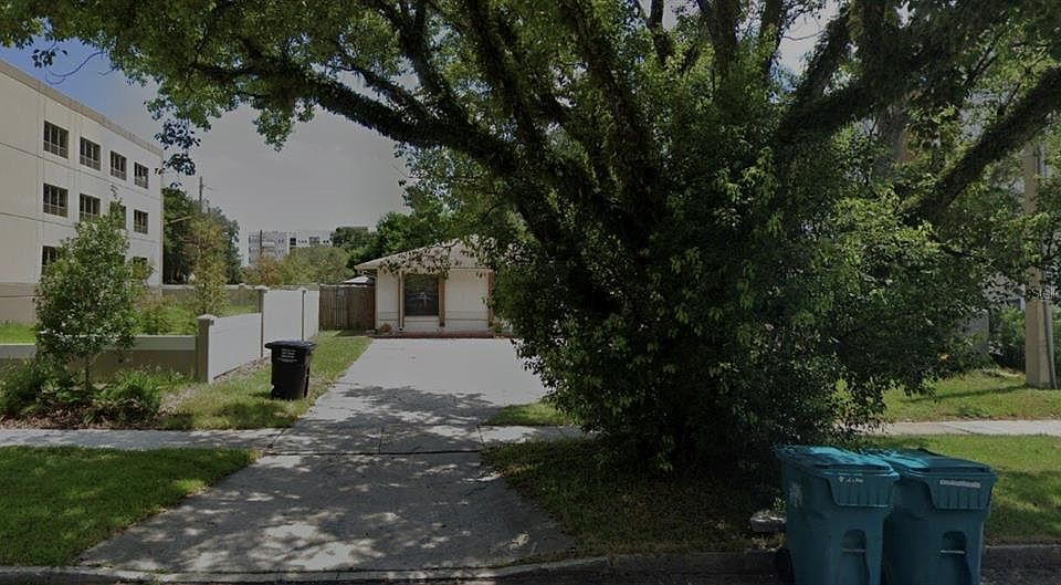 1st image of 32 W HARDING STREET